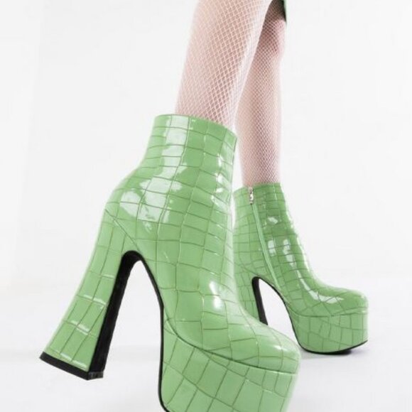 AZALEA WANG COME AND GET IT  CHUNKY BOOTIE IN GREEN ( BRAND NEW !!!! ) - Picture 1 of 9